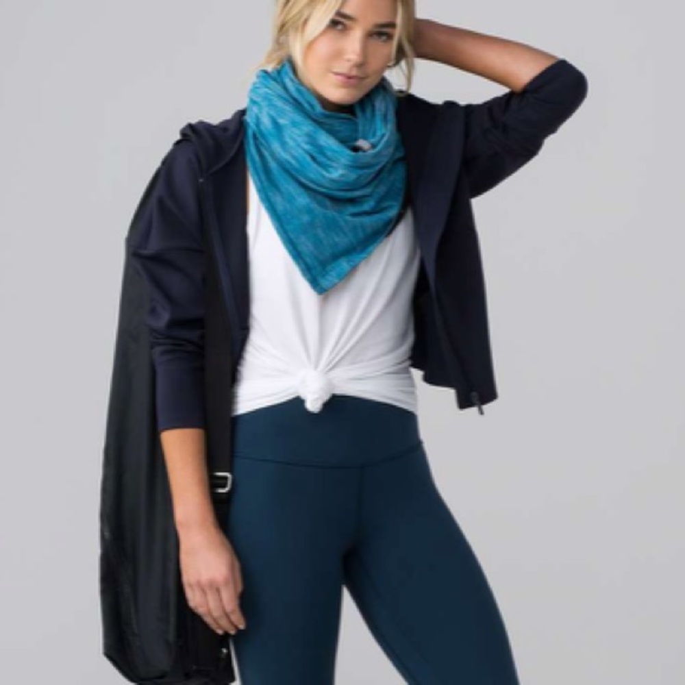 NWT HTOF LULULEMON VINYASA SCARF TOFINO TEAL - Picture 2 of 8